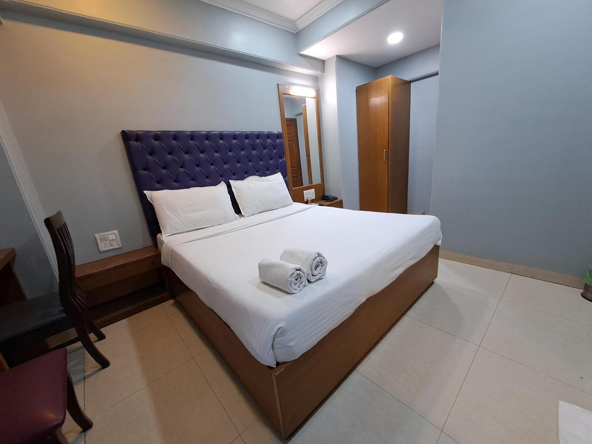 Hotel Cruz Royale Mumbai Dış mekan fotoğraf