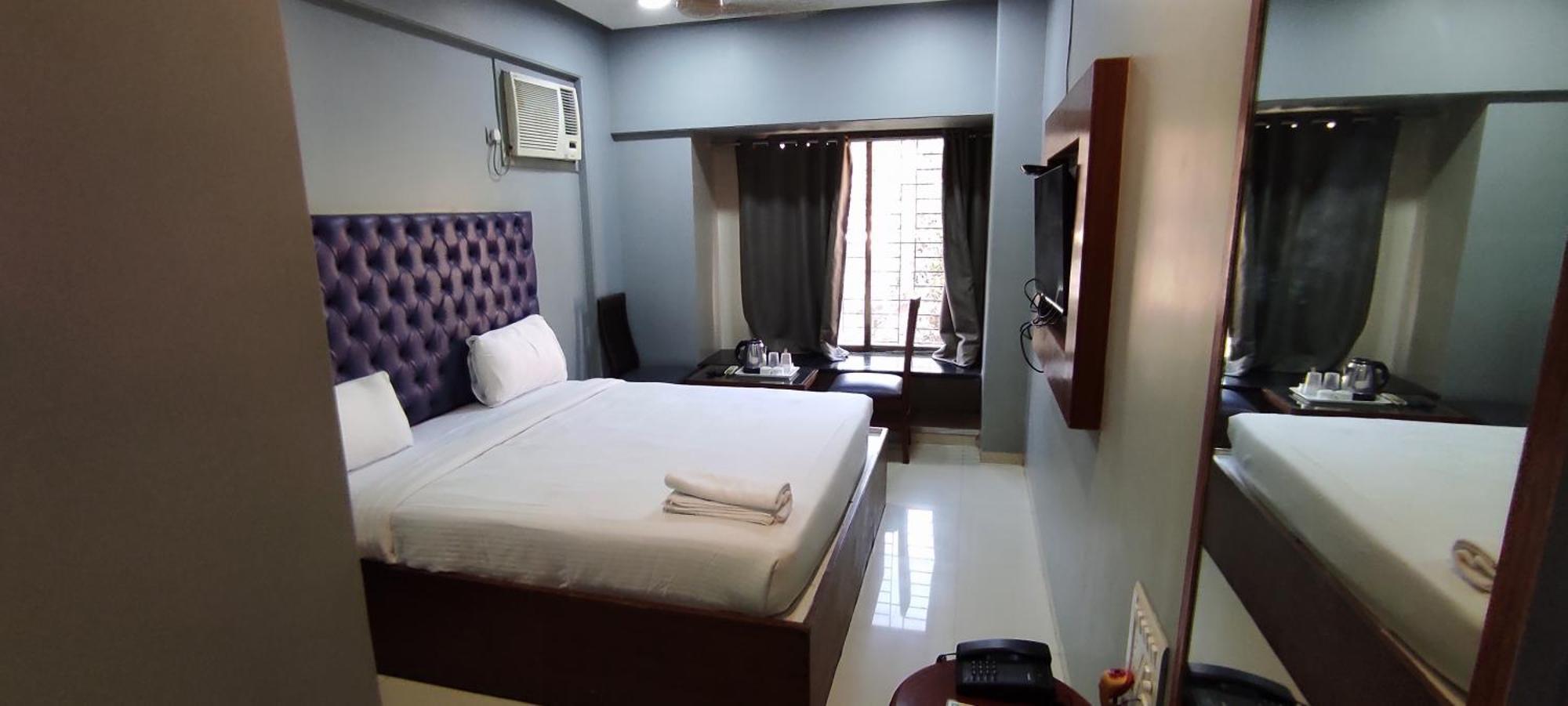 Hotel Cruz Royale Mumbai Dış mekan fotoğraf
