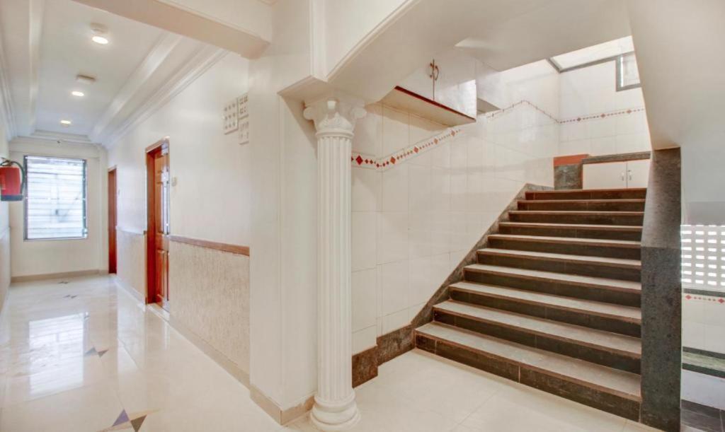 Hotel Cruz Royale Mumbai Dış mekan fotoğraf